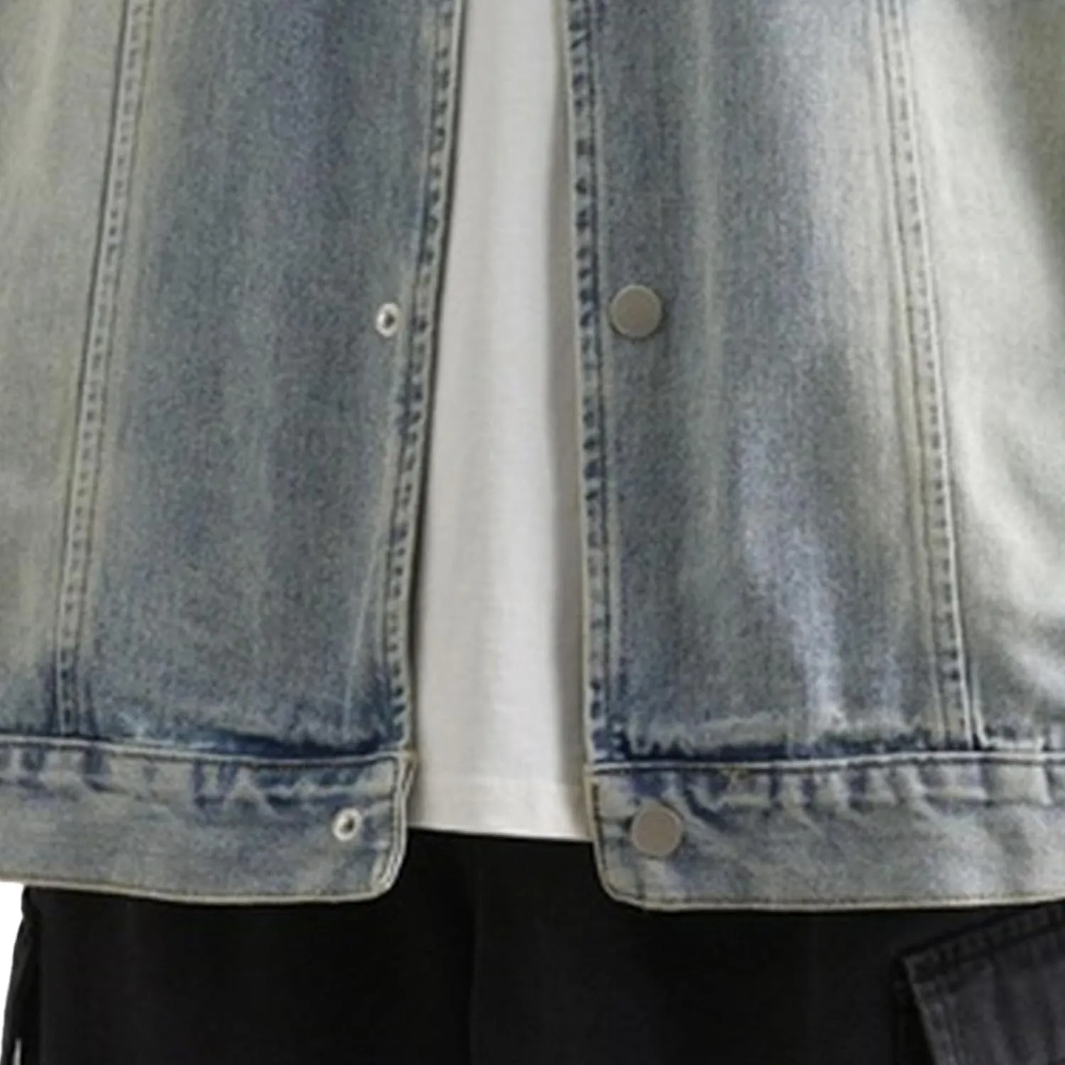 Men's Loose Denim Jacket Washed Distressed Denim Coat Casual Lapel Washed Button Down Trucker Jacket