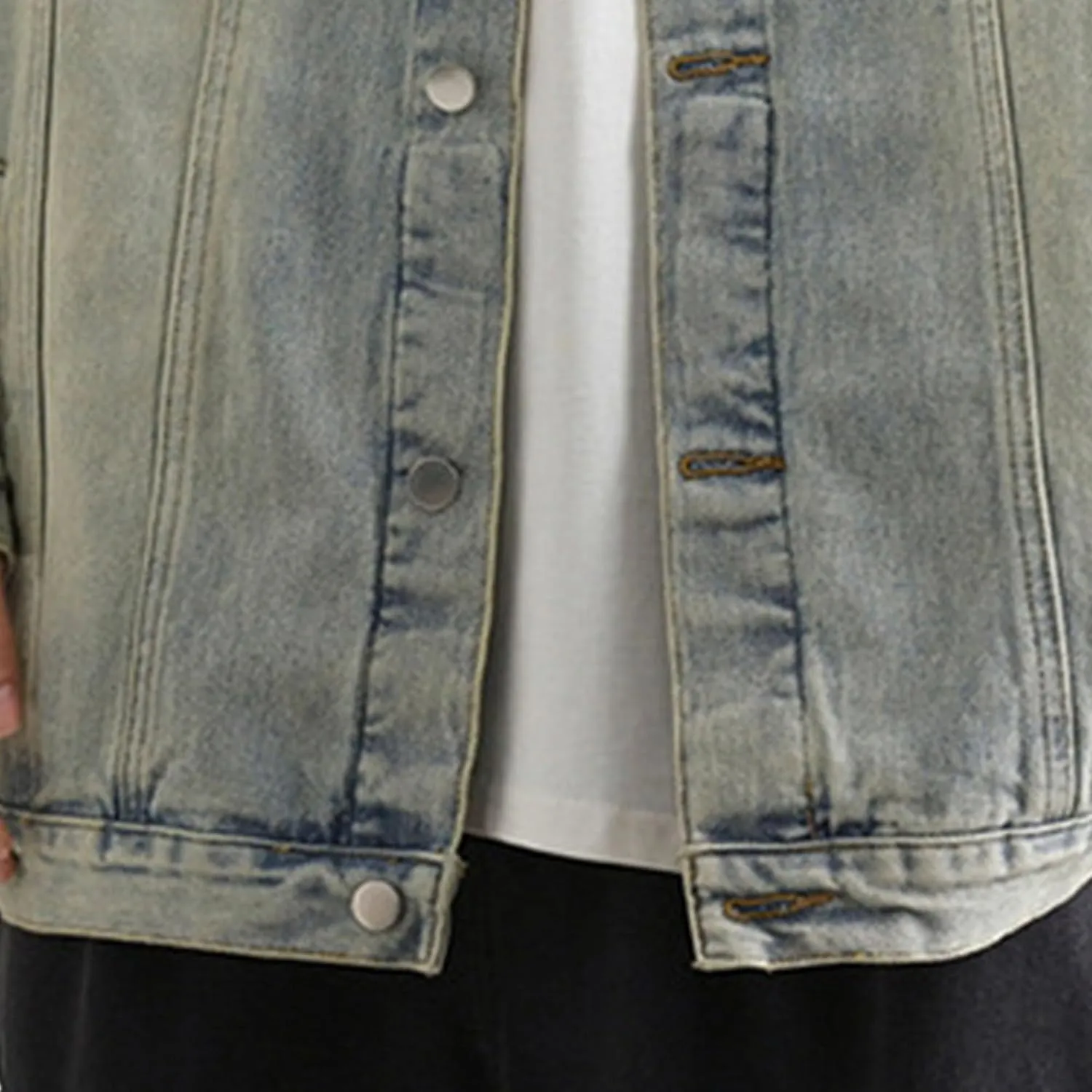 Men's Loose Denim Jacket Washed Distressed Denim Coat Casual Lapel Washed Button Down Trucker Jacket
