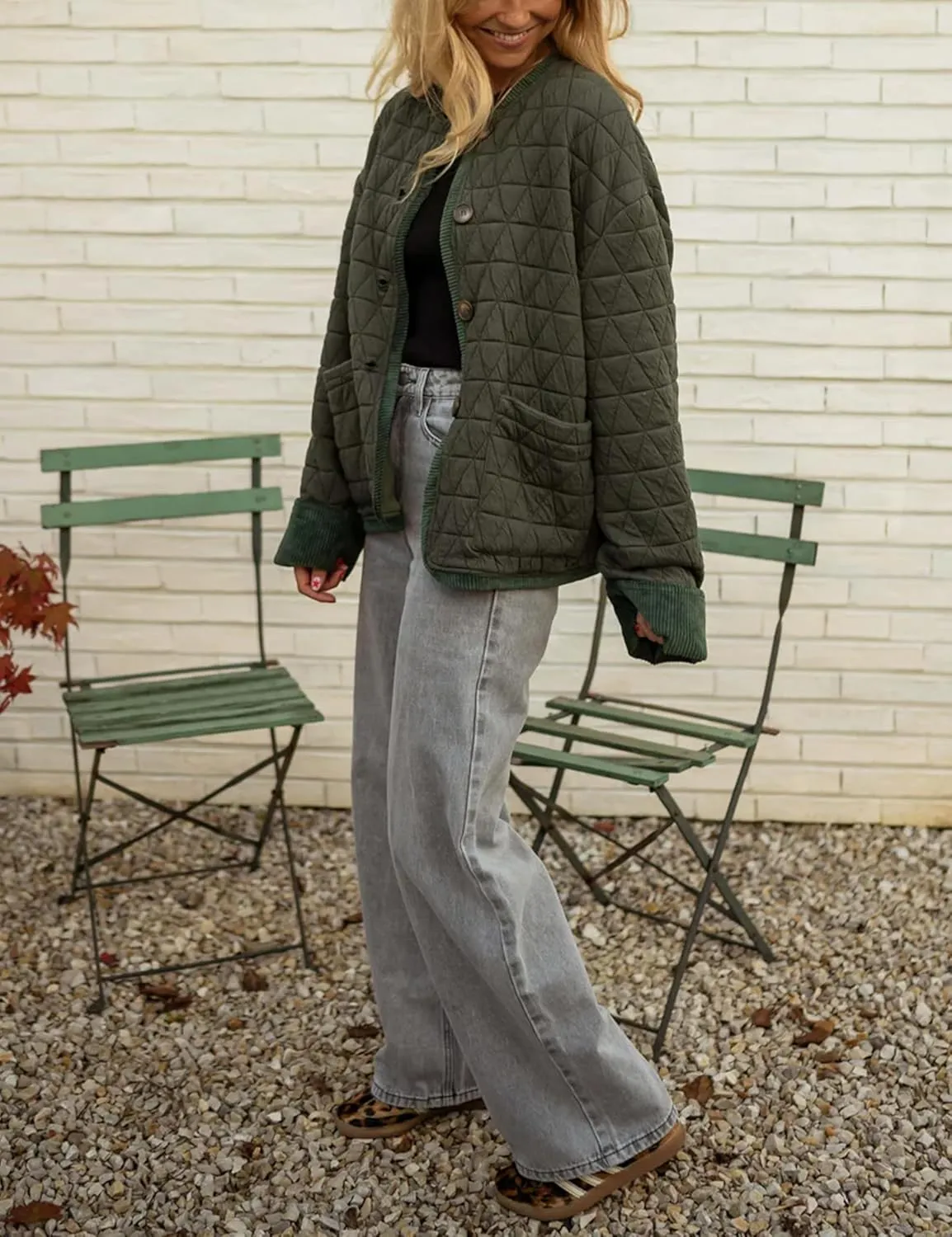 Quilted Jackets for Women Lightweight Button Down Long Sleeve Winter Padded Coat Puffer Jacket