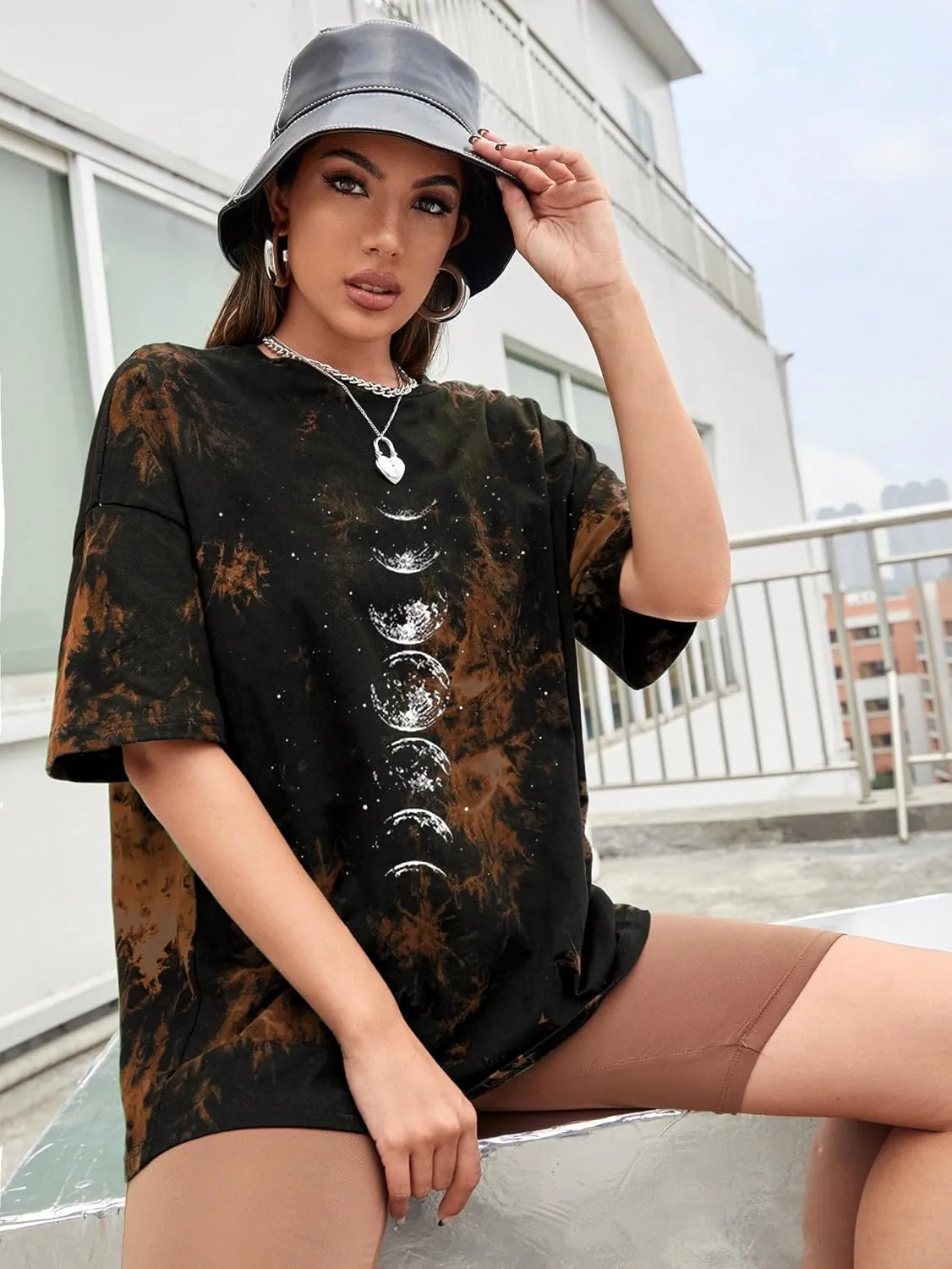 Womens Oversized Graphic Tees Moon Printed Tshirts Butterfly Shirt Vintage Summer Y2K Tops